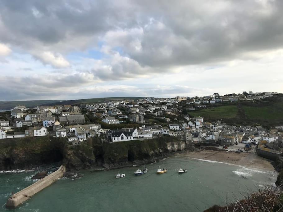 Hendra Retreat Owls Roost North Cornwall Camelford